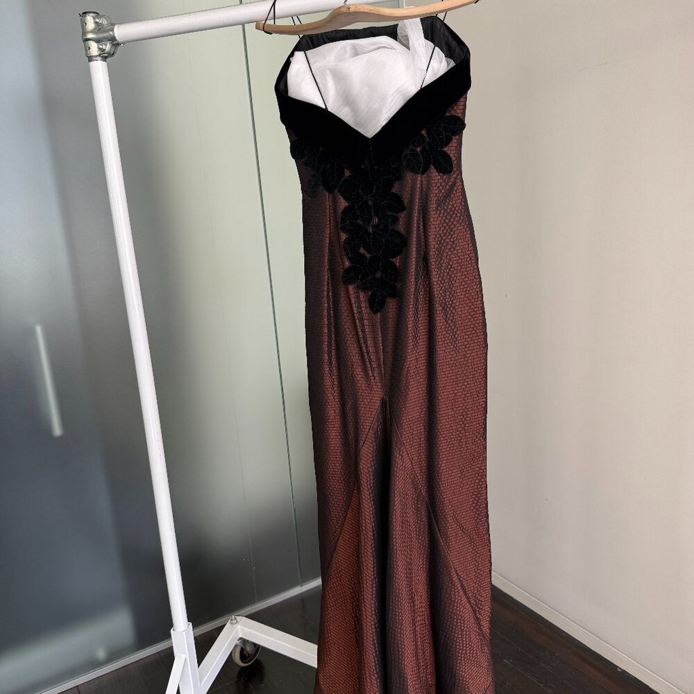 Bergdorf Goodman Vintage full length Evening Gown. Elegant black velvet trim.